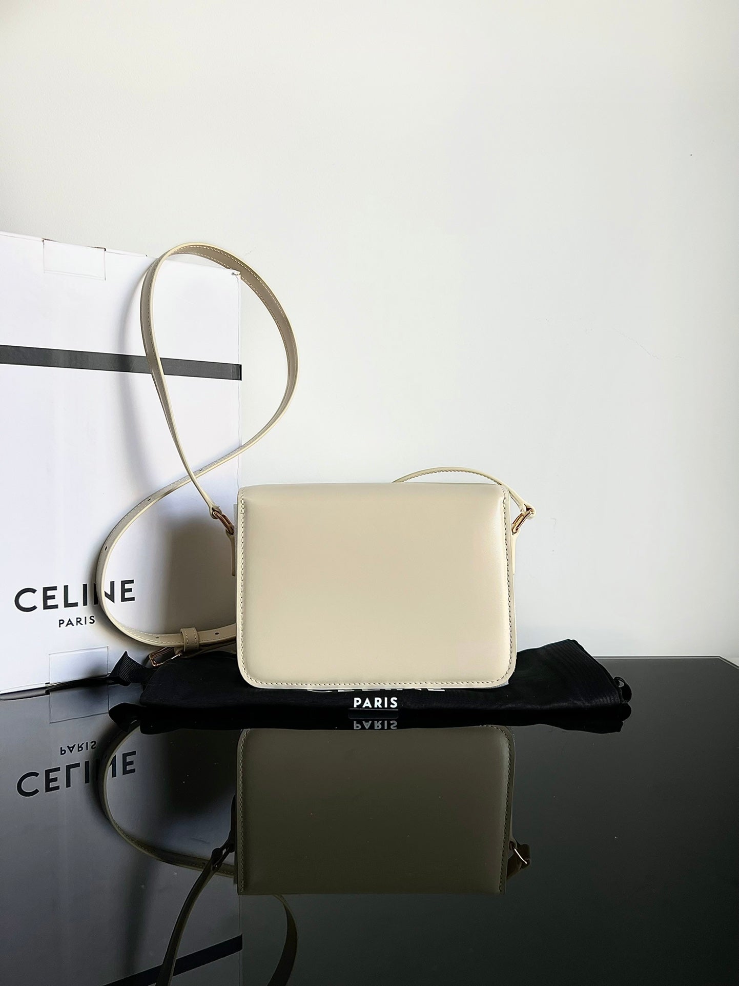 TEEN Triomphe 18 Cream Calfskin