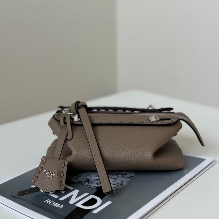 BY THE WAY SELLERIA MINI 20 IN MEDIUM BROWN GRAINED CALFSKIN | Studio Nafay